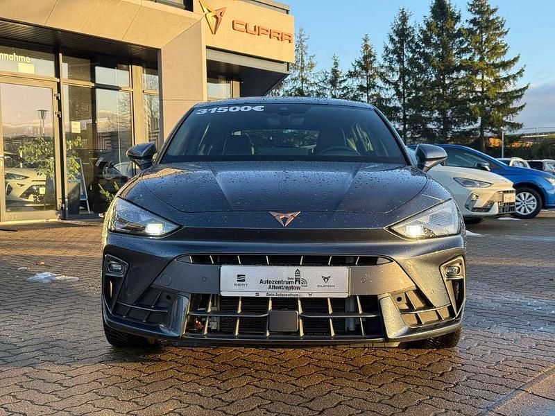 Usata Cupra Leon 150 CV (110 kW) 2025 Grigio Berlina