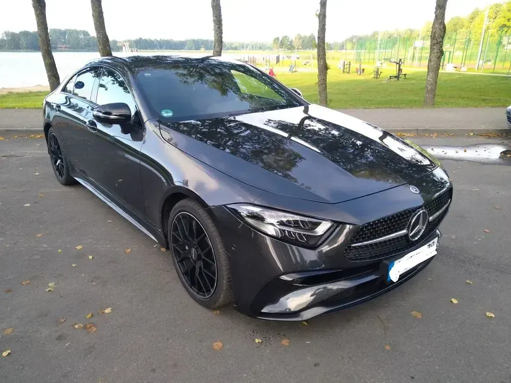 Gebraucht Mercedes CLS300 AMG line 265 PS (194 kW) 2023 Schwarz Coupé