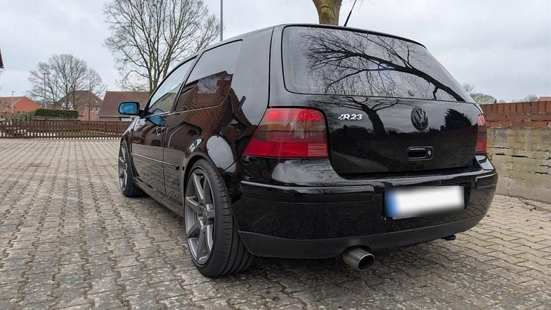 Gebraucht VW Golf 150 PS (110 kW) 1999 Schwarz Coupé