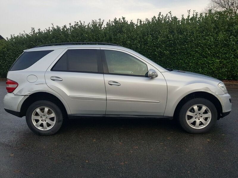 Gebraucht Mercedes ML280 190 PS (139 kW) 2008 Silber metallic SUV