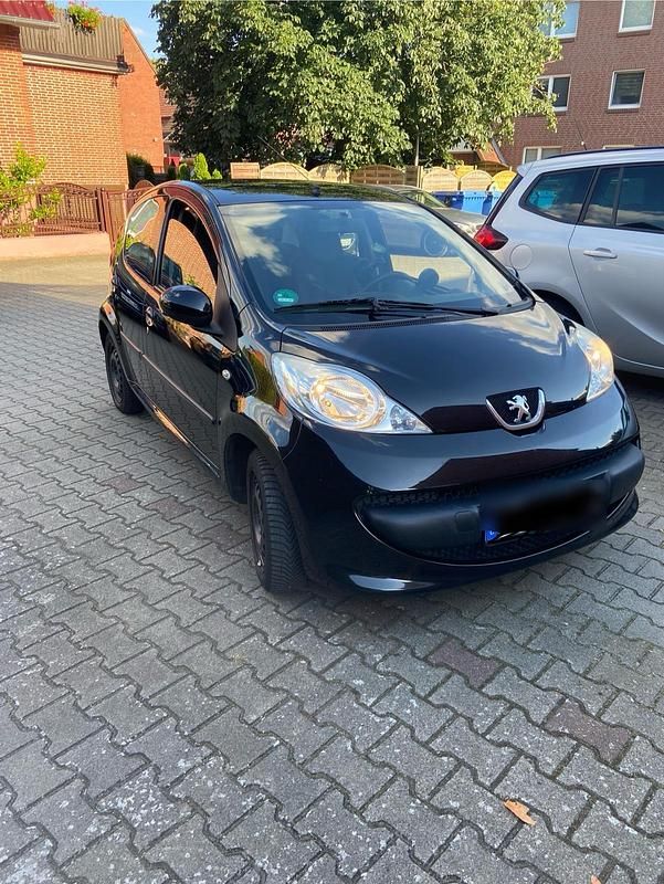 Schwarz Gebraucht 2008 Peugeot 107 Kleinwagen | 1.700 € (Fairer Preis) - Bild 1/4