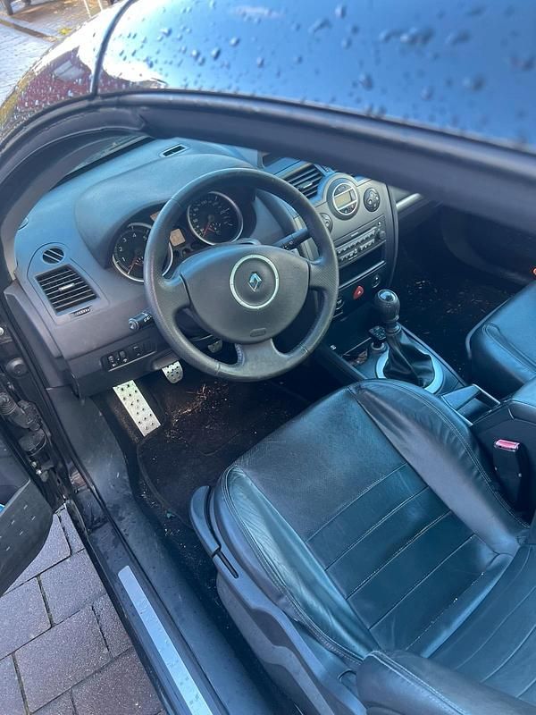 Schwarz Gebraucht 2006 Renault Mégane Cabriolet Cabrio | 1.700 € (Guter Preis) - Bild 1/4