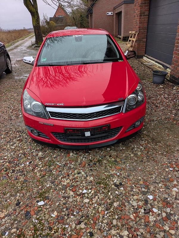 Gebraucht Opel Astra GTC 180 PS (132 kW) 2007 Rot Coupé