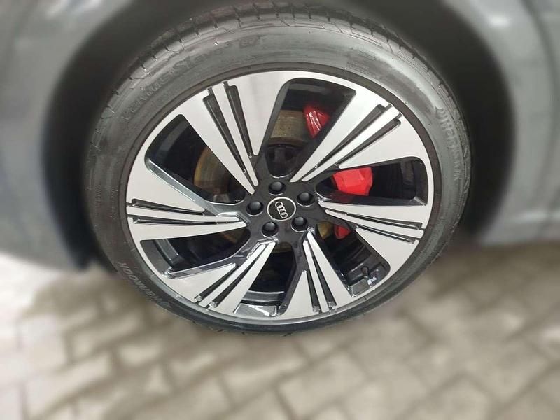 Gebraucht Audi Q8 e-tron S-Line 300 kW (408 PS) 2023 Magnetgrau SUV