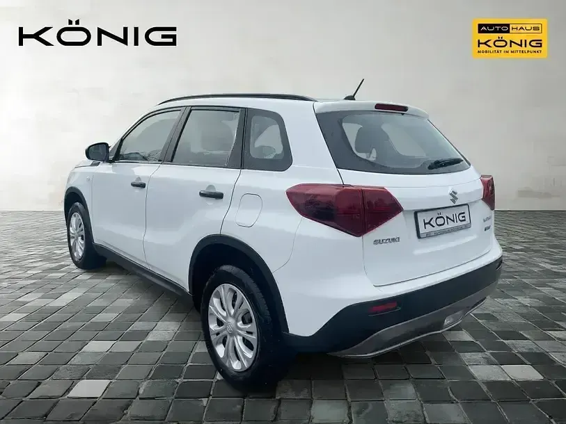 Gebraucht Suzuki Vitara Club 129 PS (94 kW) 2023 Weiss SUV