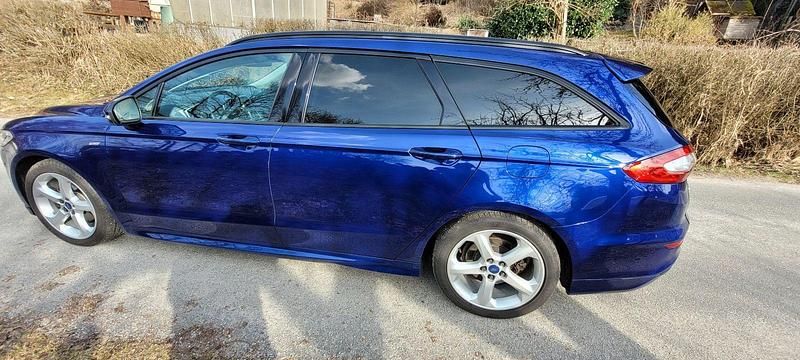 Gebraucht Ford Mondeo ST 179 PS (131 kW) 2016 Blau Kombi