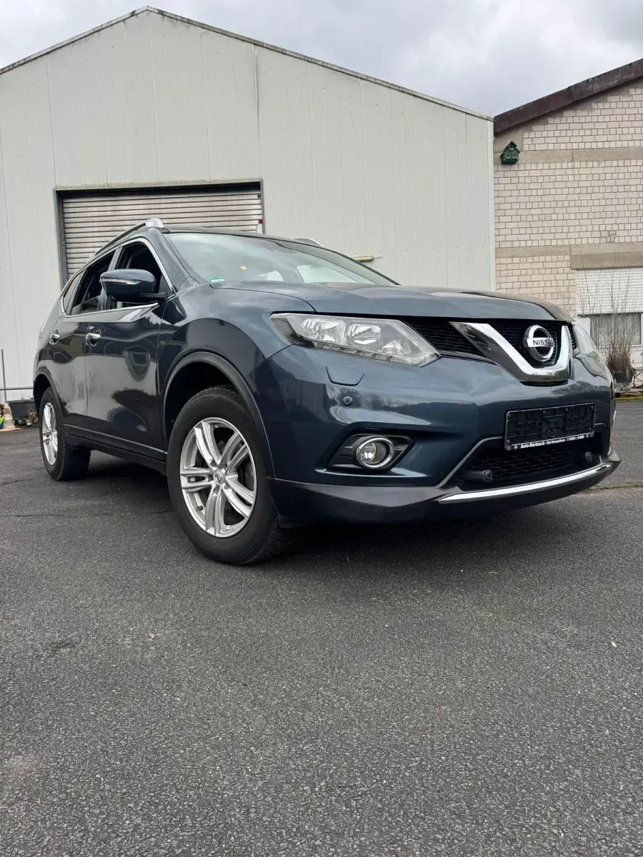 Gebraucht Nissan X-Trail Acenta 163 PS (119 kW) 2016 Blau SUV