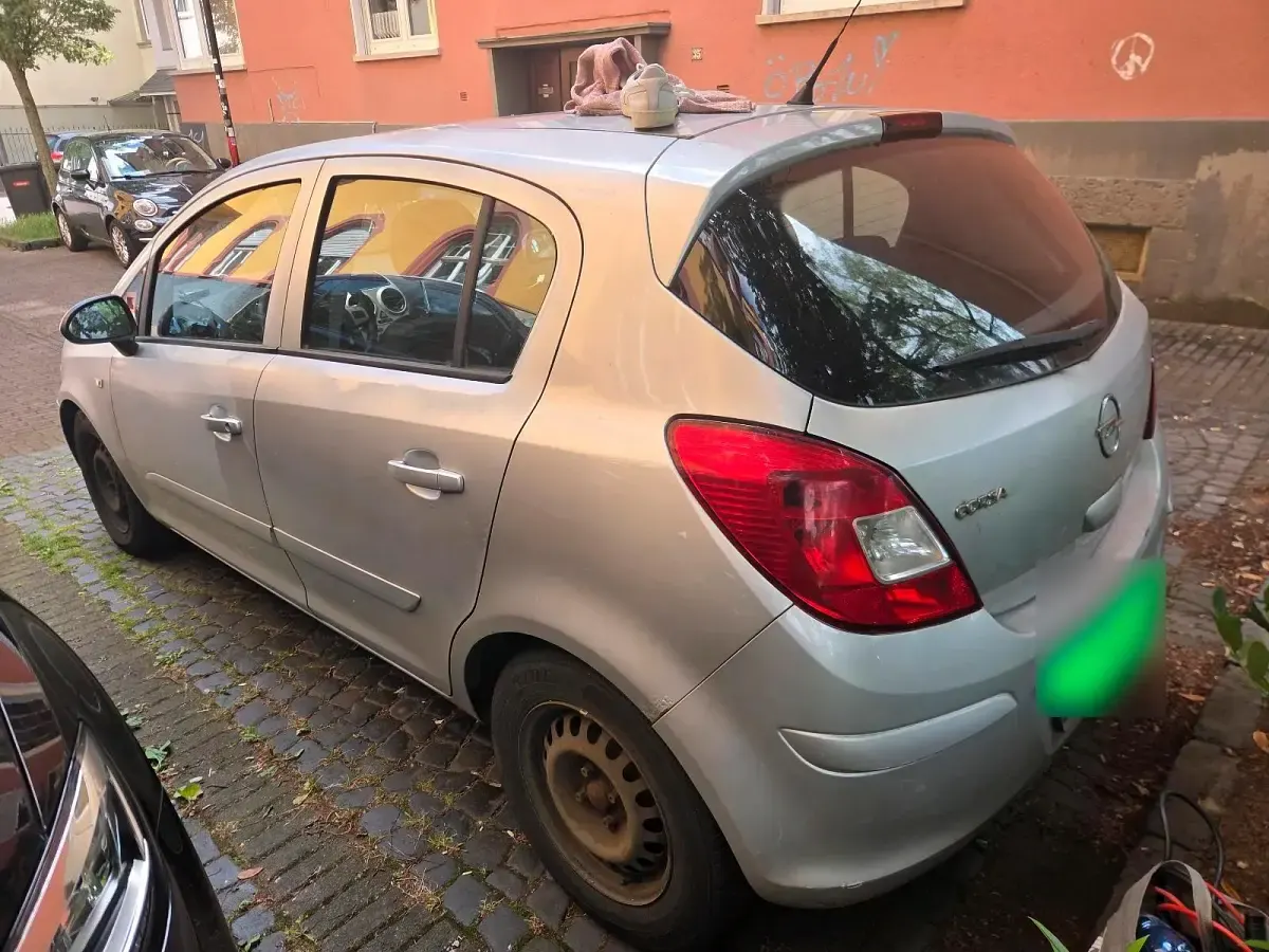 Gebraucht Opel Corsa 90 PS (66 kW) 2007 Grau Kleinwagen