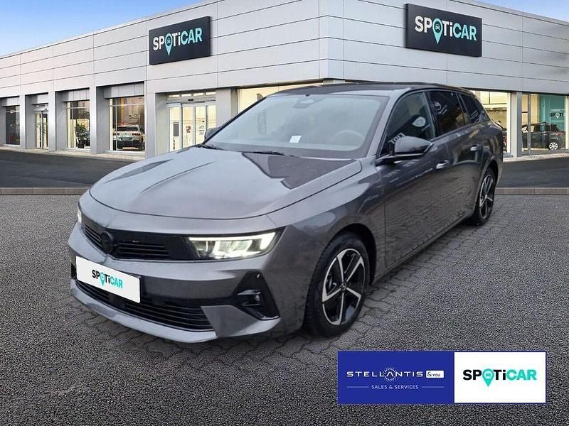 Gebraucht Opel Astra 131 PS (96 kW) 2024 Grau Limousine