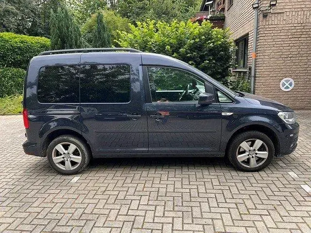 Gebraucht VW Caddy 125 PS (91 kW) 2016 Blau Van / Kleinbus