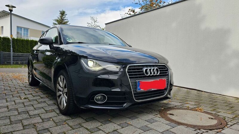 Schwarz Gebraucht 2011 Audi A1 Attraction Kleinwagen | 7.900 € (Fairer Preis) - Bild 1/4