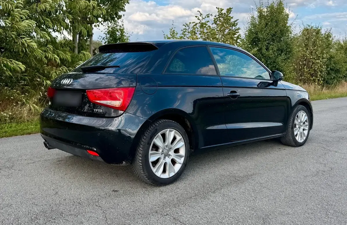 Gebraucht Audi A1 Sport 122 PS (89 kW) 2010 Schwarz Kleinwagen