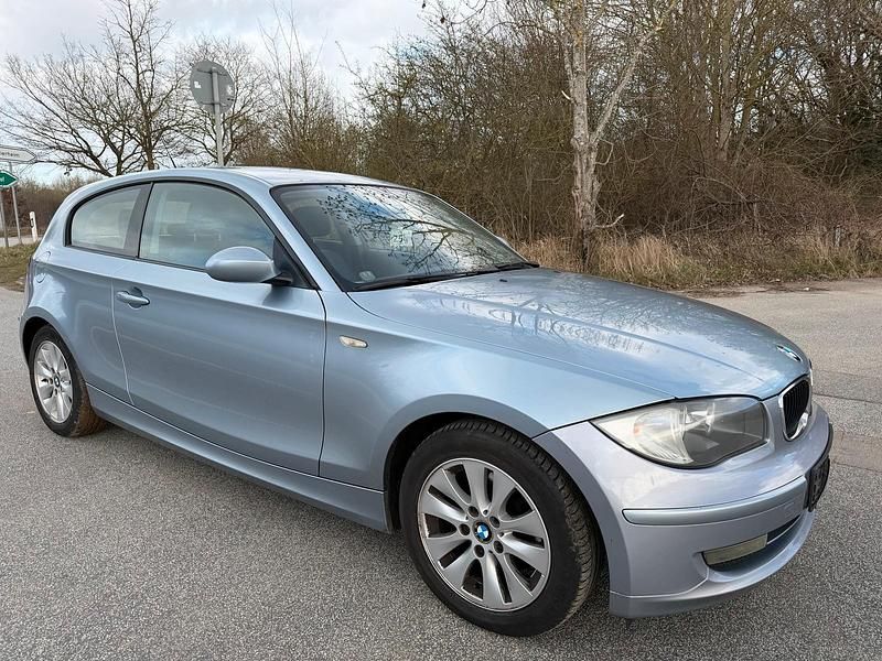 Gebraucht BMW 120 143 PS (105 kW) 2008 Blau Kleinwagen