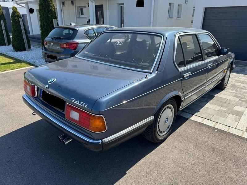 Occasion BMW 745 Executive 252 ch (185 kW) 1986 Bleue Berline