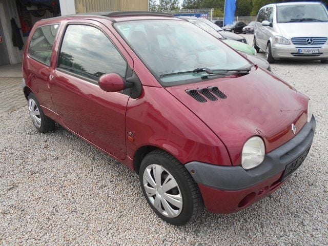Second-hand Renault Twingo Initiale 75 CP (55 kW) 2002 Roșu Hatchback