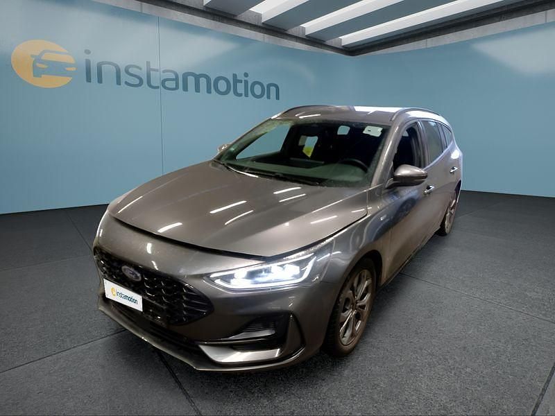 Grau Gebraucht 2024 Ford Focus Kombi | 21.949 € (Superpreis) - Bild 1/4