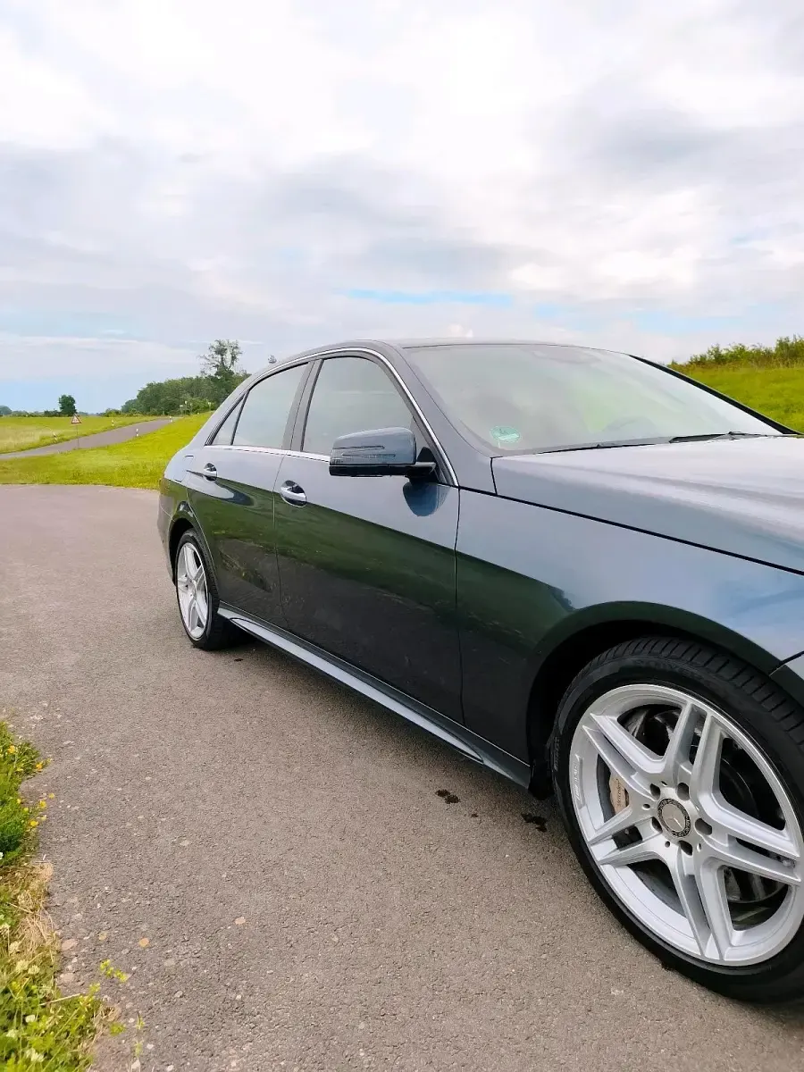 Gebraucht Mercedes E500 408 PS (300 kW) 2014 Grau Limousine