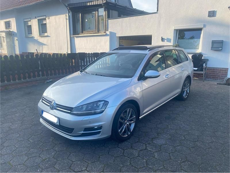 Silber Gebraucht 2013 VW Golf VII Highline Kombi | 7.850 € (Teuer) - Bild 1/4