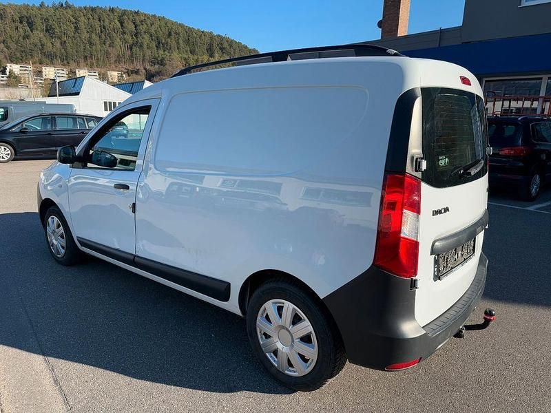 Gebraucht Dacia Dokker Essentiel 75 PS (55 kW) 2018 Weiß Van / Kleinbus