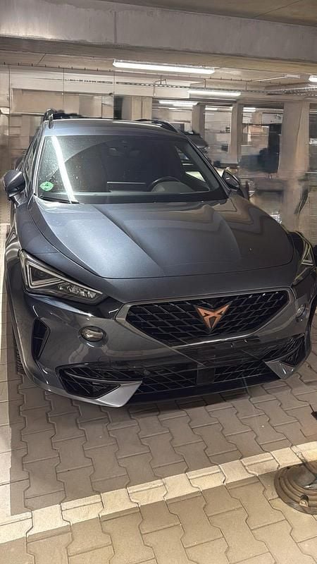 Grau Gebraucht 2022 Cupra Formentor VZ3 SUV | 25.500 € (Superpreis) - Bild 1/4