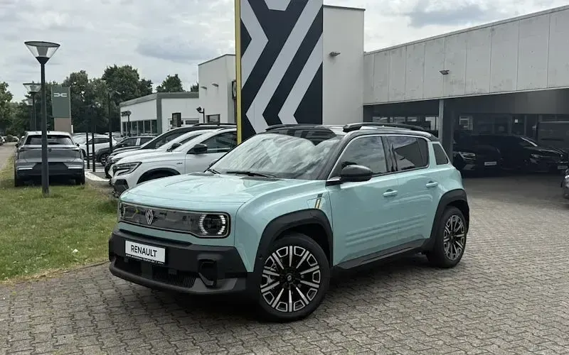Ny Renault 4 E-Tech Iconic 110 kW (150 HK) 2025 Grøn SUV