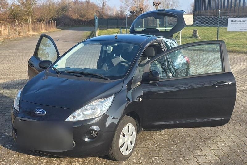 Gebraucht Ford Ka 70 PS (51 kW) 2015 Schwarz Kleinwagen