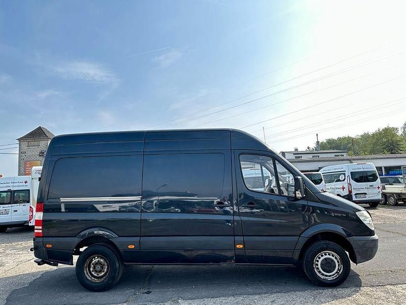 Gebraucht Mercedes Sprinter 163 PS (119 kW) 2010 Schwarz Van