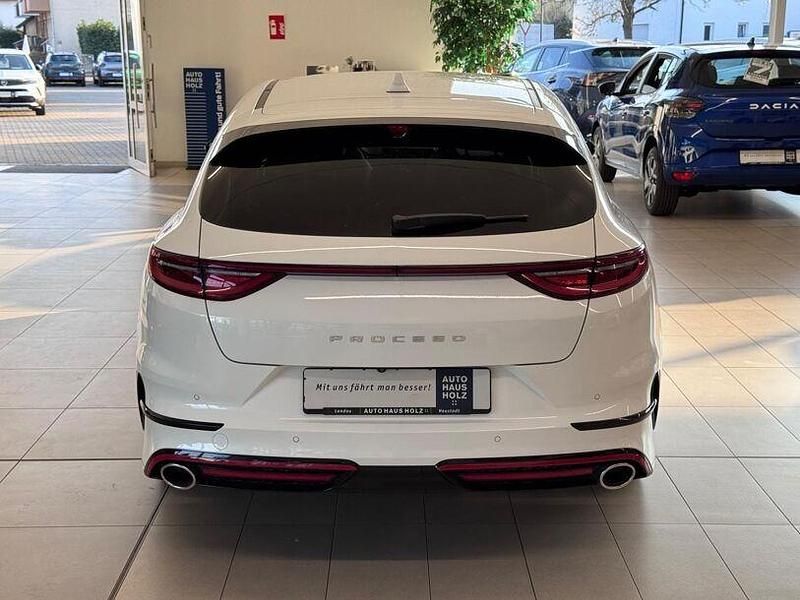 Gebraucht Kia ProCeed GT 204 PS (150 kW) 2022 Weiß Kombi