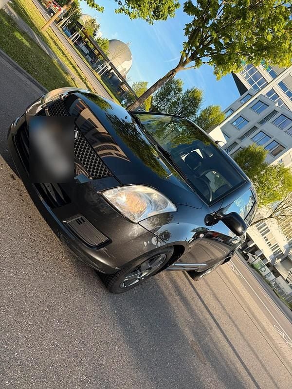 Second-hand Suzuki Swift 93 CP (68 kW) 2010 Negru Hatchback