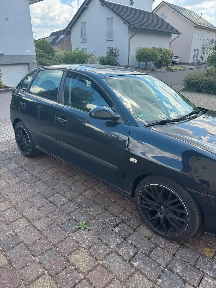 Gebraucht Seat Ibiza 75 PS (55 kW) 2006 Schwarz Kleinwagen