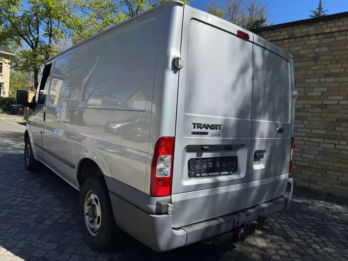 Gebraucht Ford Transit S 101 PS (74 kW) 2013 Grau Van / Kleinbus