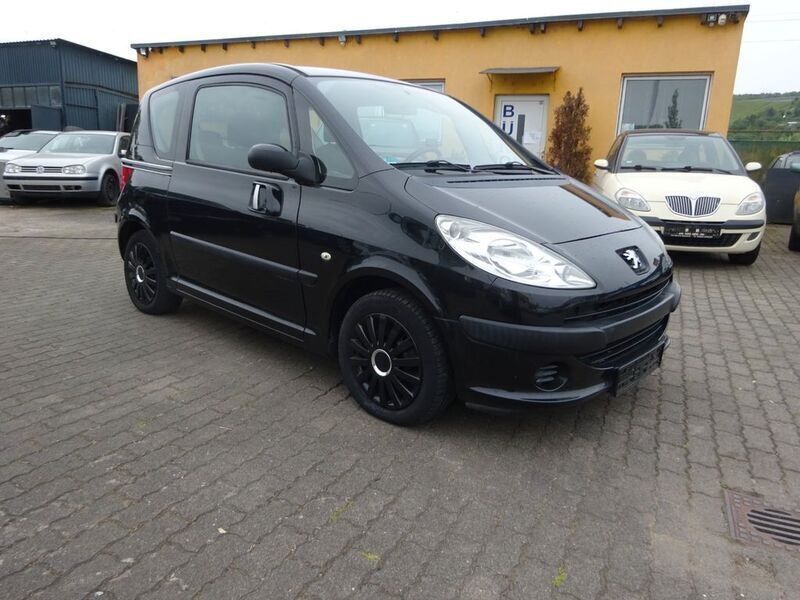 Gebraucht Peugeot 1007 68 PS (50 kW) 2008 Schwarz Van / Kleinbus