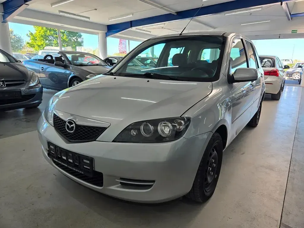 Usata Mazda 2 Active 80 CV (58 kW) 2006 Argento Utilitaria