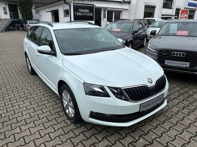Weiß Gebraucht 2018 Skoda Octavia Ambition Kombi | 15.950 € (Fairer Preis) - Bild 1/4