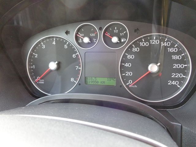 Gebraucht Ford C-MAX 120 PS (88 kW) 2004 Grau metallic Van / Kleinbus