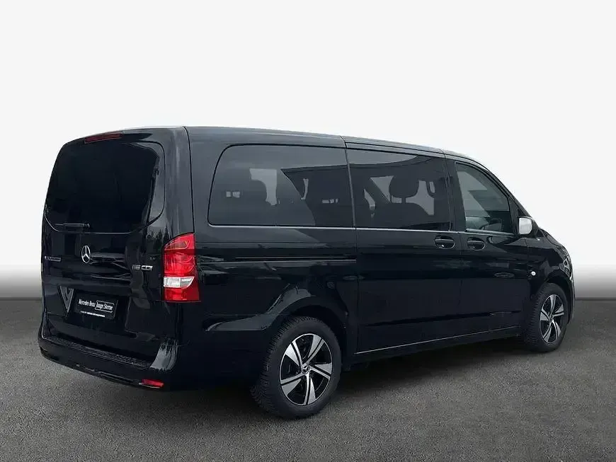 Gebraucht Mercedes Vito 163 PS (119 kW) 2025 Schwarz Van