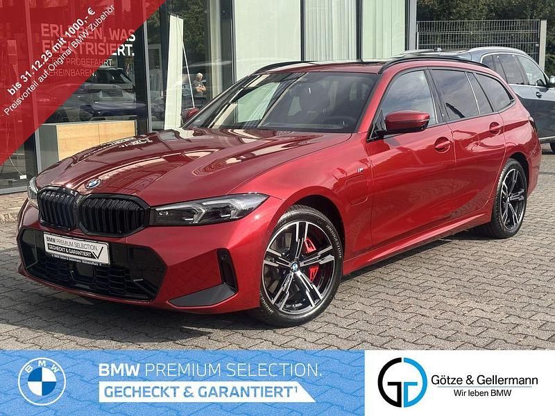 Fire red Gebraucht 2024 BMW 330e M Sport Kombi | 44.940 € (Etwas zu teuer) - Bild 1/4