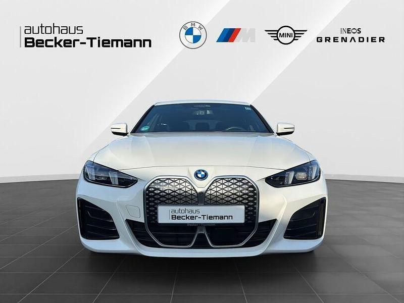 Gebraucht BMW i4 M Sport 294 kW (401 PS) 2025 Alpinweiß uni Limousine