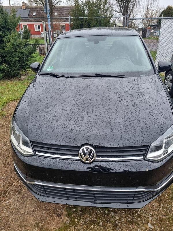 Gebraucht VW Polo Highline 90 PS (66 kW) 2014 Schwarz Kleinwagen