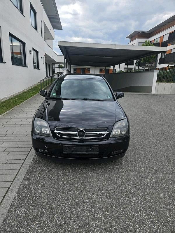 Schwarz Gebraucht 2003 Opel Vectra Limousine | 1.200 € (Guter Preis) - Bild 1/4