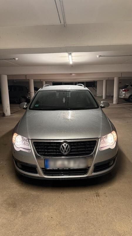 Silber Gebraucht 2010 VW Passat Kombi | 3.000 € (Superpreis) - Bild 1/4