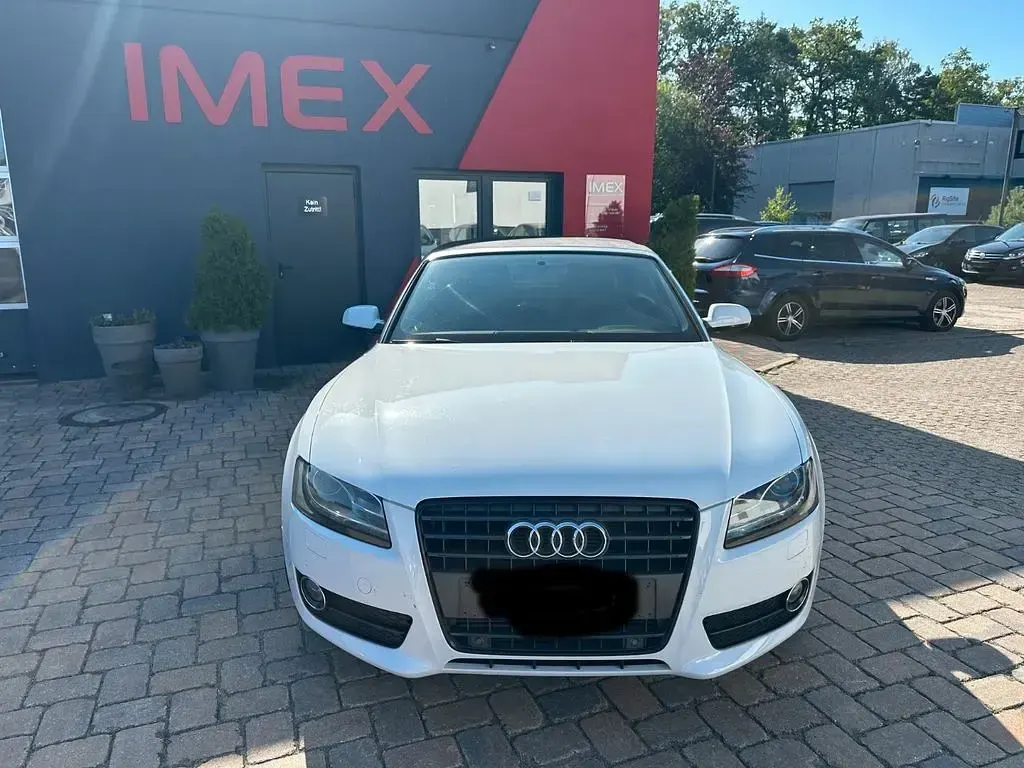 Gebraucht Audi A5 Cabriolet S-Line 160 PS (117 kW) 2012 Weiß Cabrio