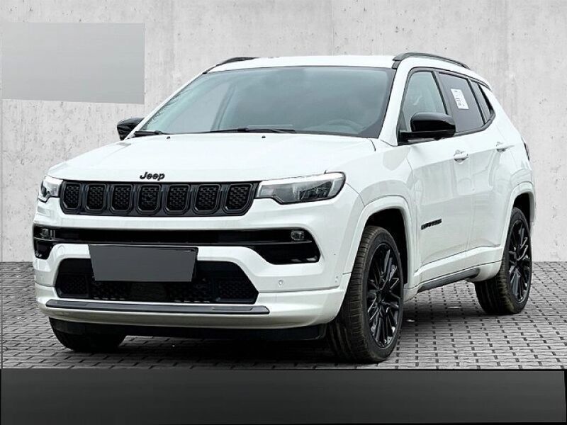 Weiss Gebraucht 2024 Jeep Compass Altitude SUV | 36.440 € (Teuer) - Bild 1/4
