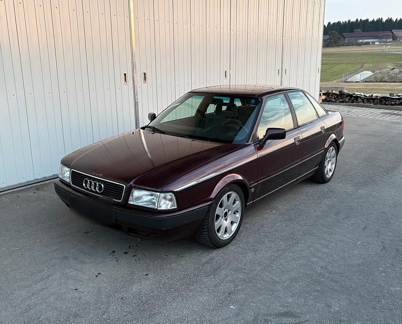 Gebraucht Audi 80 133 PS (97 kW) 1993 Rot Limousine
