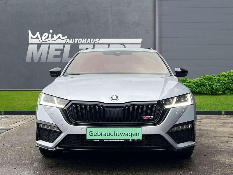 Gebraucht Skoda Octavia RS 245 PS (180 kW) 2023 Brilliantsilber Kombi