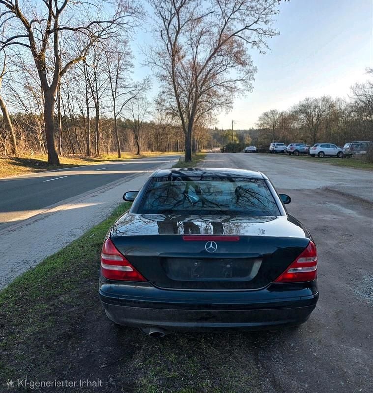 Gebraucht Mercedes SLK230 197 PS (144 kW) 2001 Schwarz Cabrio