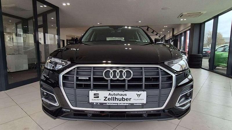 Usado Audi Q5 204 CV (150 kW) 2023 Negro SUV