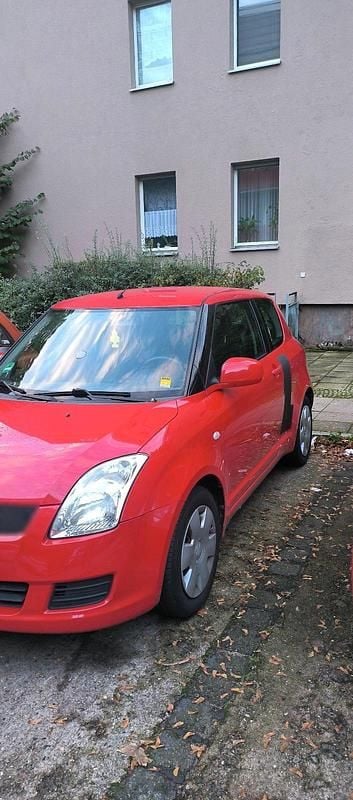 Gebraucht Suzuki Swift 92 PS (67 kW) 2010 Rot Kleinwagen