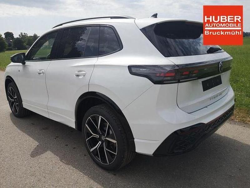 Neu VW Tiguan R-line 193 PS (141 kW) 2025 Oryxweiß metallic SUV