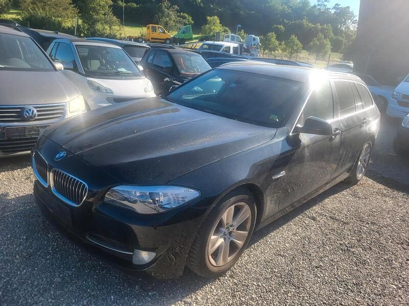 Schwarz Gebraucht 2012 BMW 520 Limousine | 6.999 € (Superpreis) - Bild 1/4